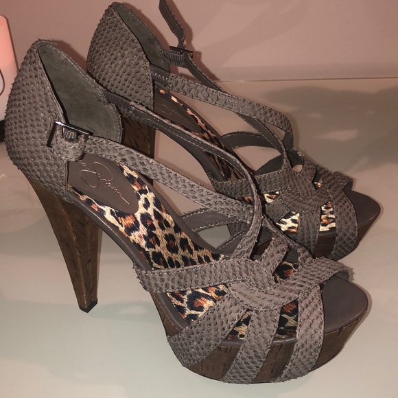 Jessica Simpson sandals - Picture 1 of 5